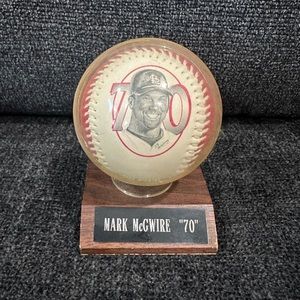 MARK McGWIRE 70th HOME RUN KING SEPTEMBER 27, 1998 Collector's Edition Ball Vtg